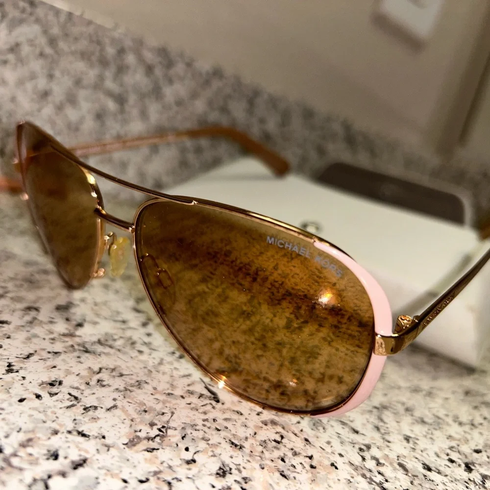 MK WOMENS SUNGLASSES - Picture 3 of 9